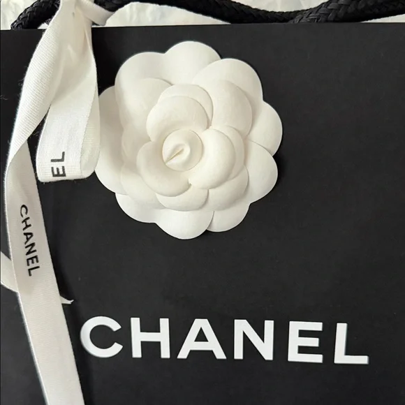 Chanel Gift bag , box, Camelia flower, ribbon. Decorative Set - Picture 7 of 13